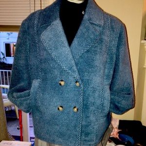 TRIBAL JACKET MED. NWOT